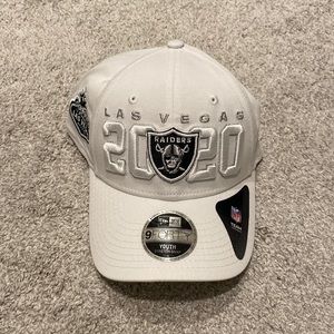 NEW ERA YOUTH 9FORTY LAS VEGAS RAIDERS INAUGURAL DRAFT ADJUSTABLE SNAP CAP